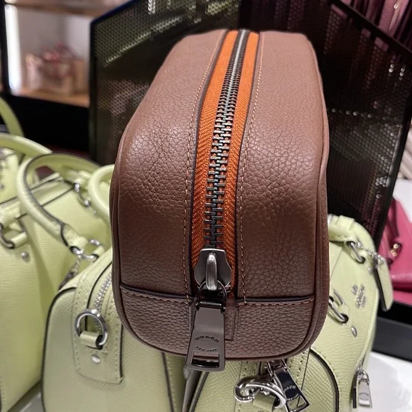 Coach Travel Kit 21
Dark Saddle/Canyon - Picture 13 of 16